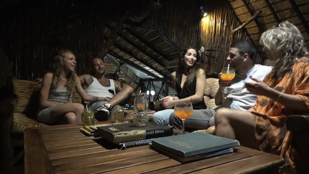 Jungle Safari Sex - SexFriends: Sex Friends spend a Night together in the Jungle Villa